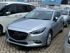 Mazda Axela 2018 Blue