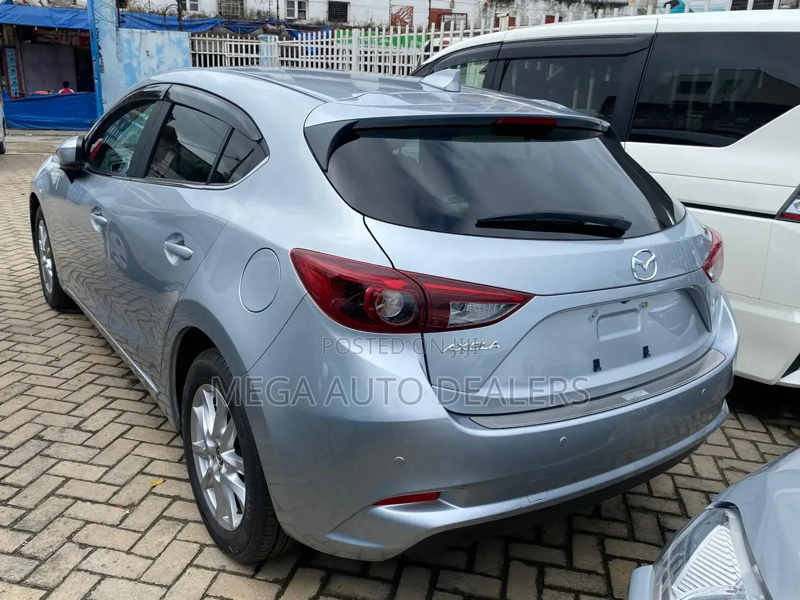 Mazda Axela 2018 Blue