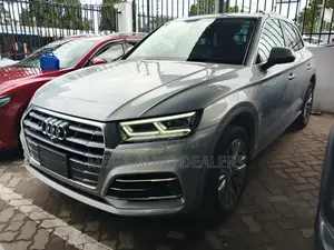 Audi Q5 2018 Silver