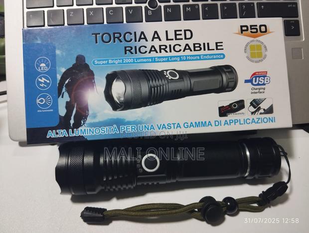 Rechargeable Led Flashlight 2700 Lumens Zoomable Torch - thumbnail 7