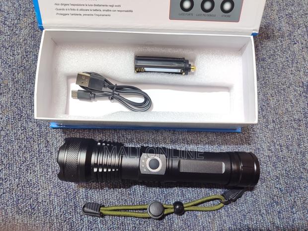 Rechargeable Led Flashlight 2700 Lumens Zoomable Torch - thumbnail 9