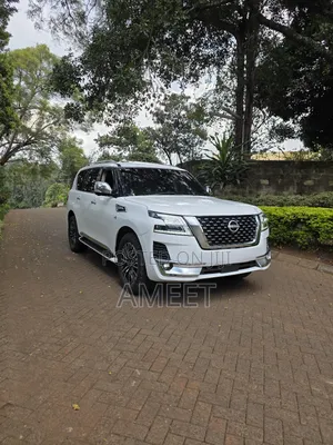 Nissan Patrol 2013 White