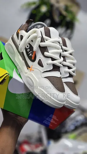 Ogiy Sneakers