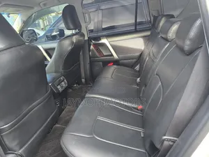 Toyota Land Cruiser Prado 2017 White
