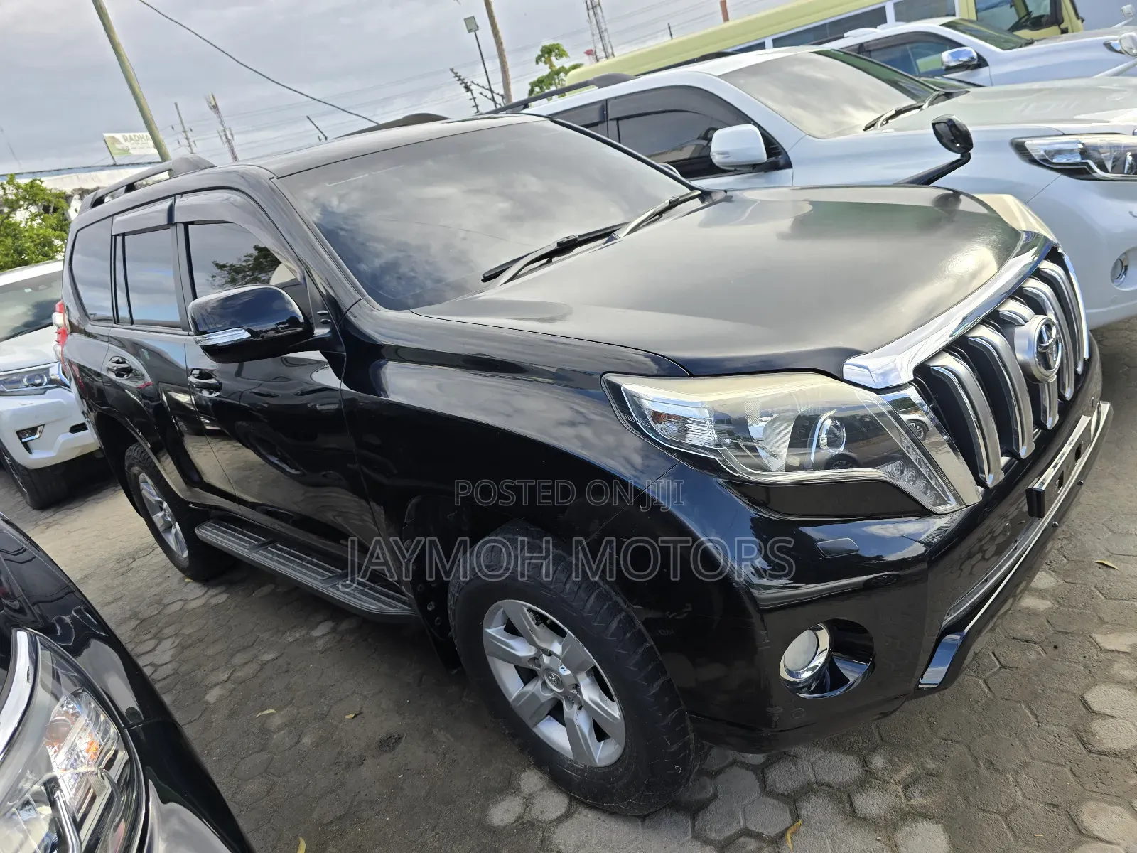 Toyota Land Cruiser Prado 2017 Black