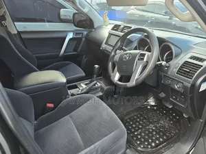 Toyota Land Cruiser Prado 2017 Black