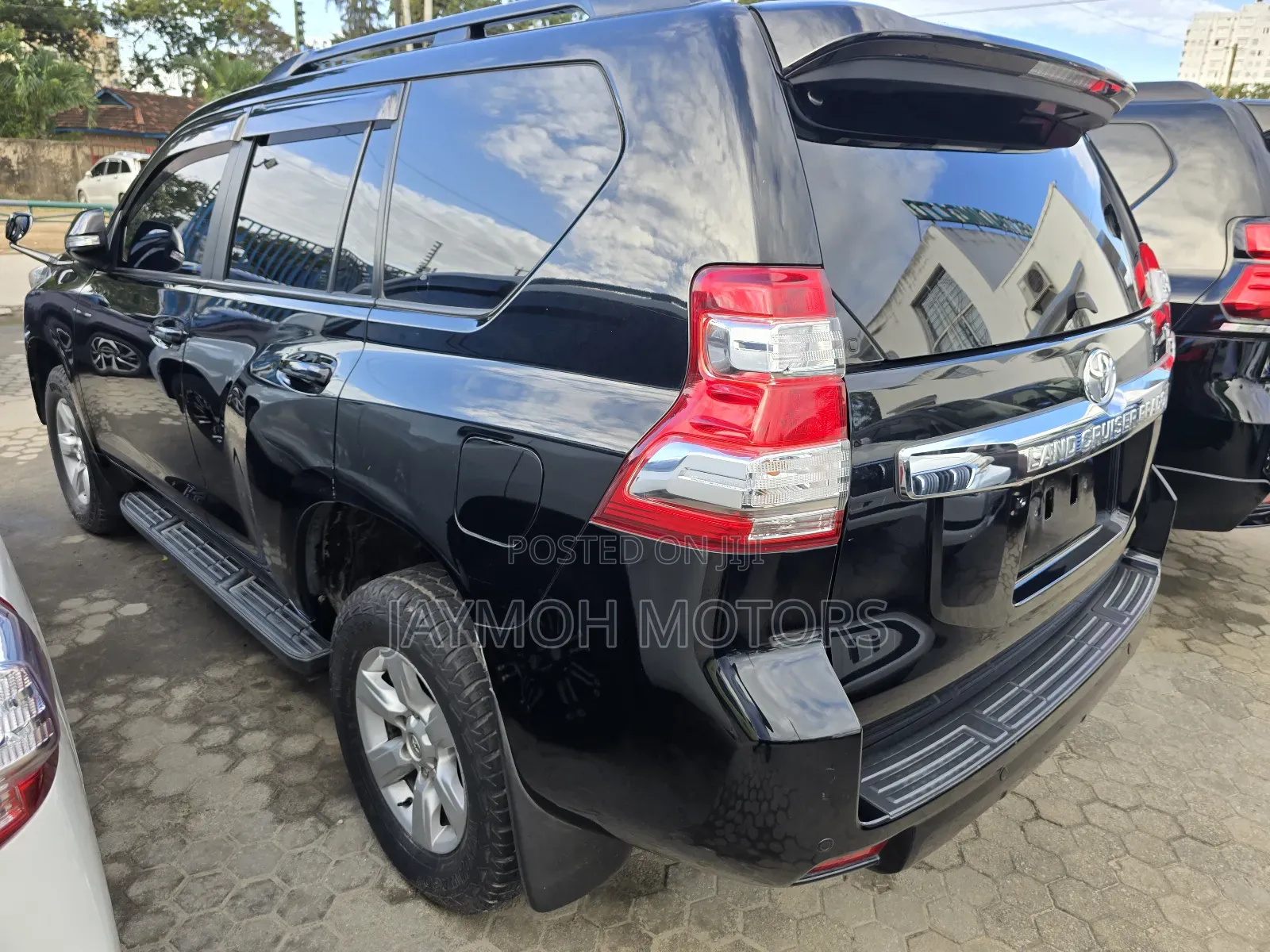 Toyota Land Cruiser Prado 2017 Black