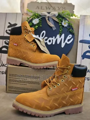 Supreme Timberlands
