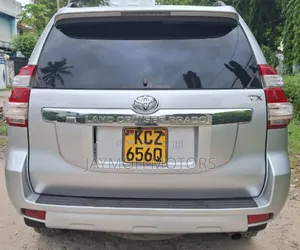 Toyota Land Cruiser Prado 2014 Silver