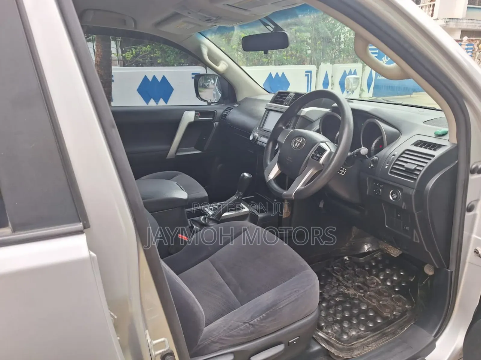 Toyota Land Cruiser Prado 2014 Silver