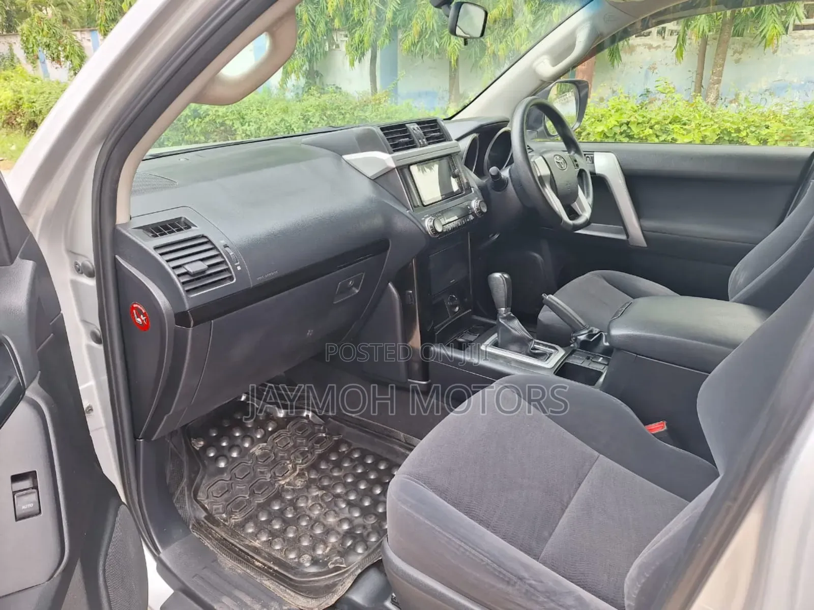 Toyota Land Cruiser Prado 2014 Silver