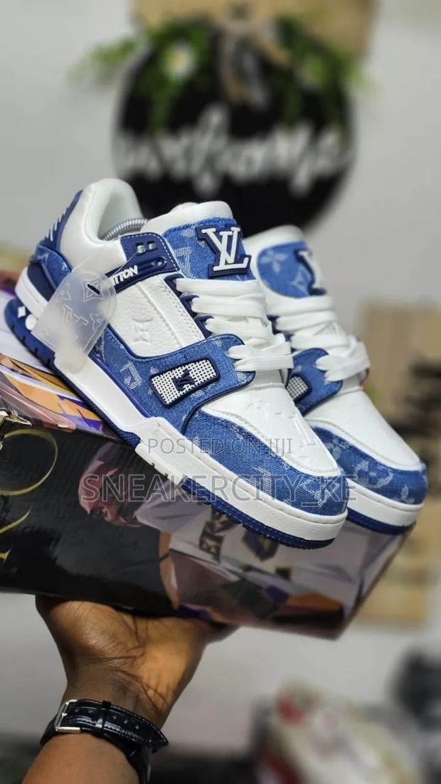 Louis Vuitton Trainers - thumbnail 3