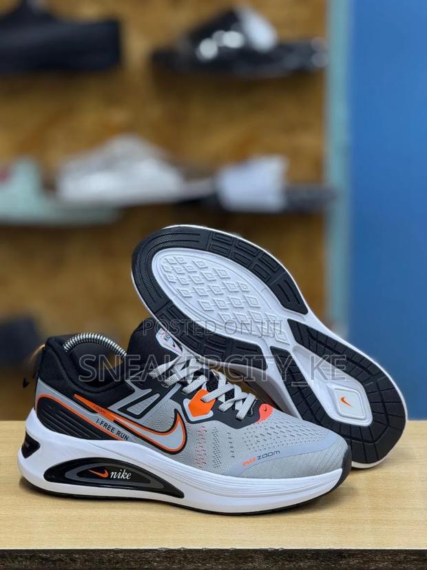 Winflow Zoom Trainers - thumbnail 3