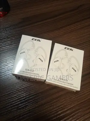 Cca C12 In Ears