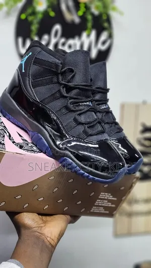 Jordan 11 High Cut