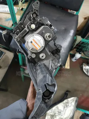 Toyota Voxy 2008 Zenon Headlights