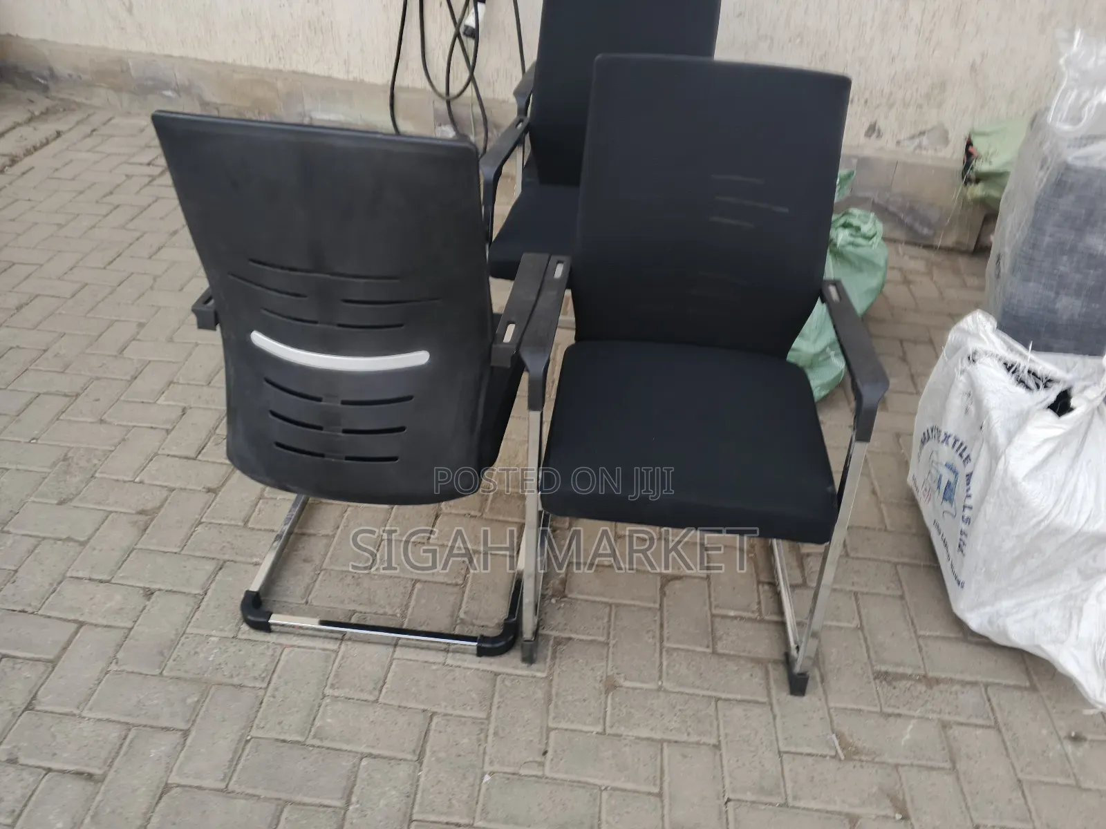 Morden New Chair