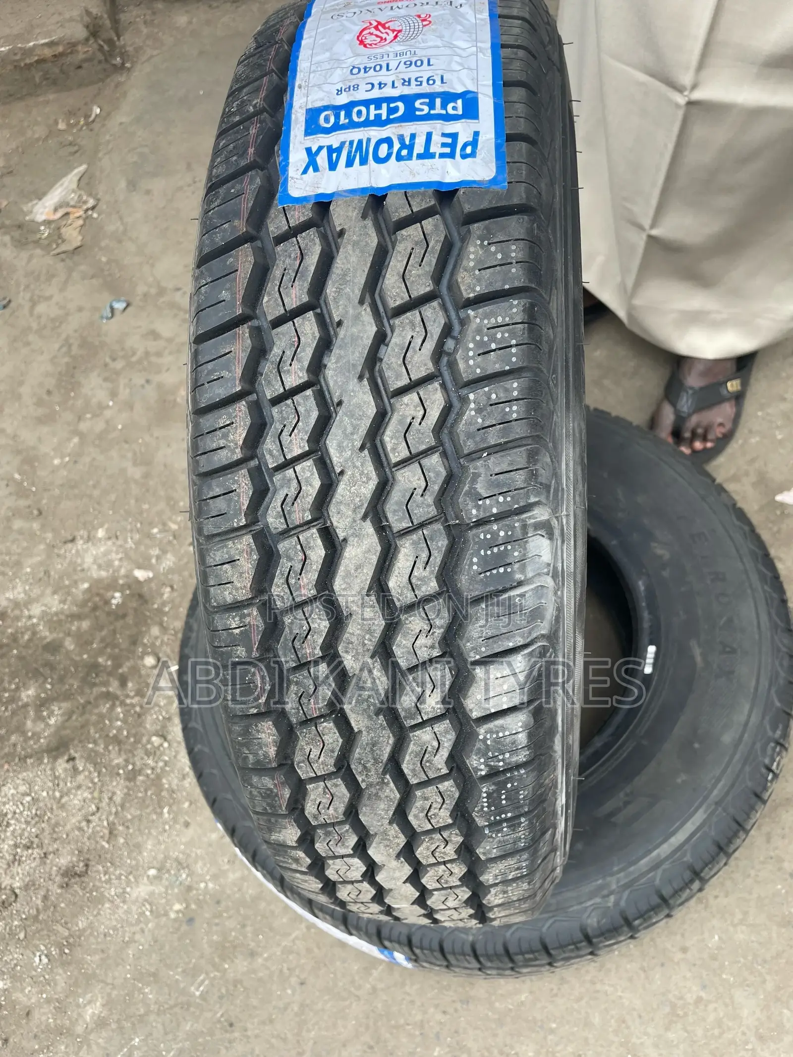 195r14 Petromax Tires