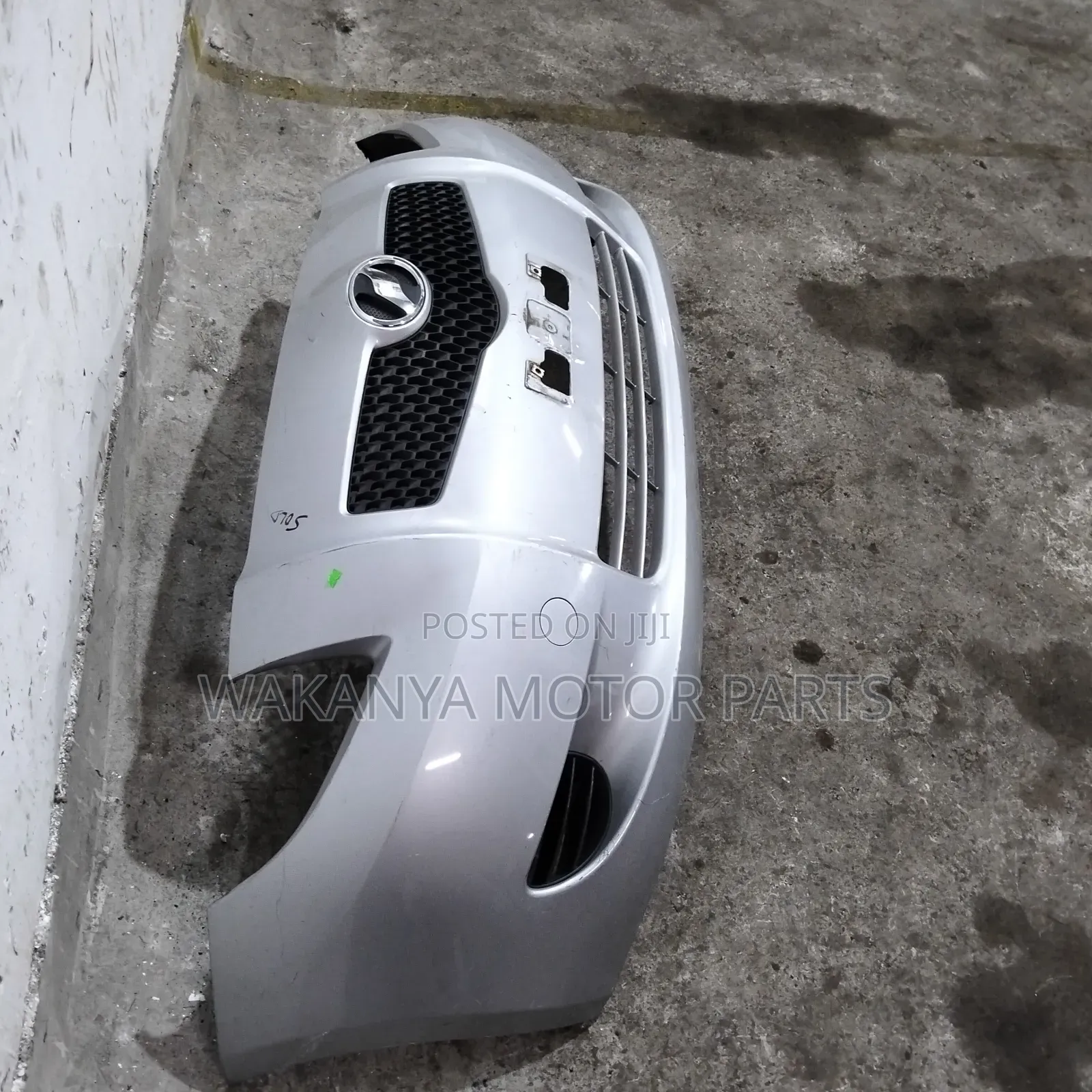 Toyota Vitz Model 2005/2006 Front Bumper With Fog Covers