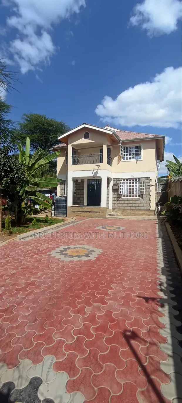 5bdrm Maisonette in Kandisi for sale