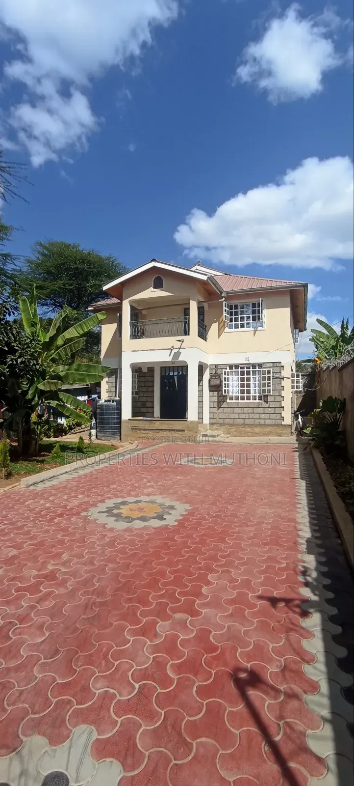 5bdrm Maisonette in Kandisi for sale