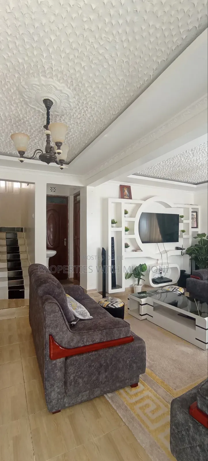 5bdrm Maisonette in Kandisi for sale