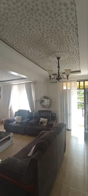 5bdrm Maisonette in Kandisi for sale
