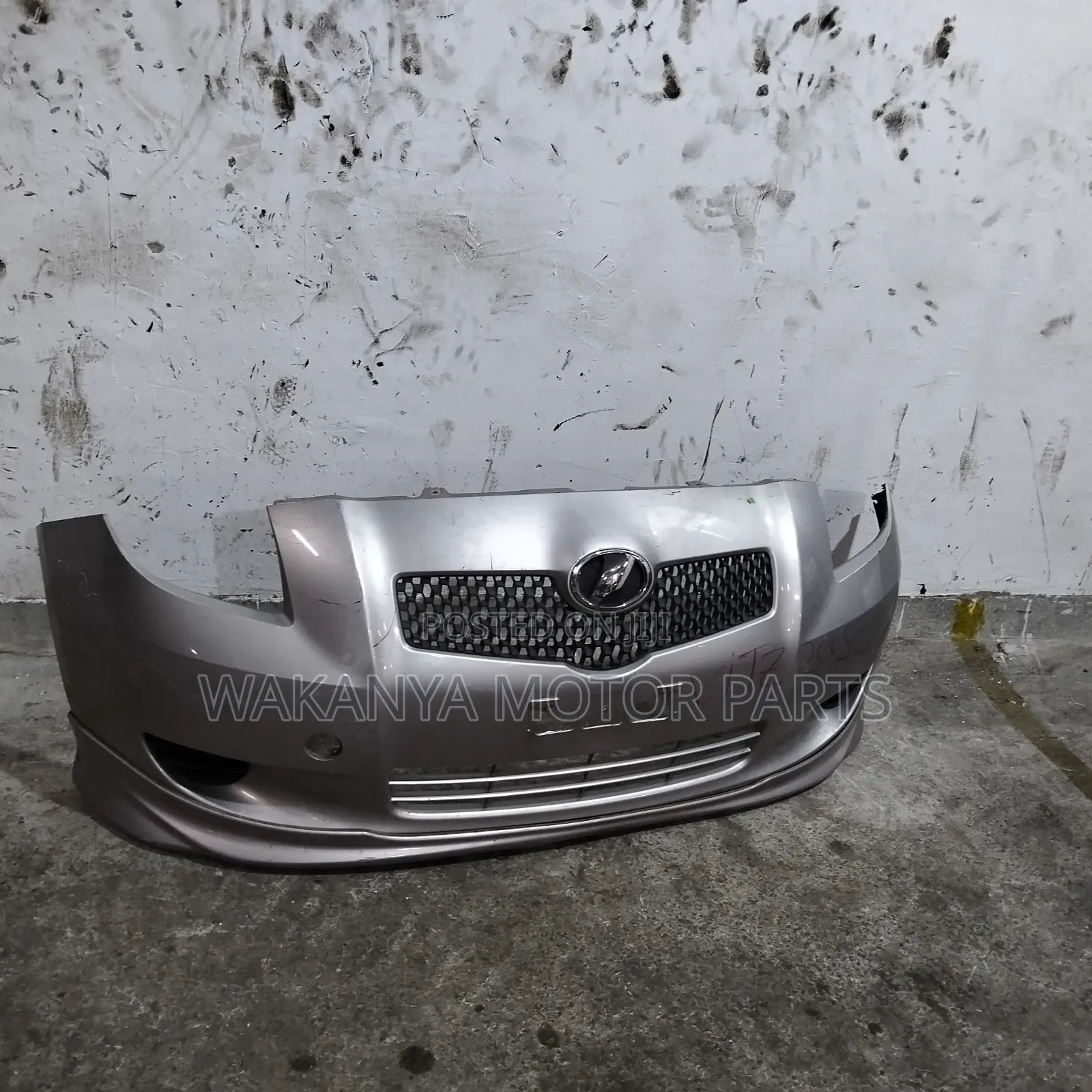 Toyota Vitz 2005/2006 Front Bumper Complete With Body Kit