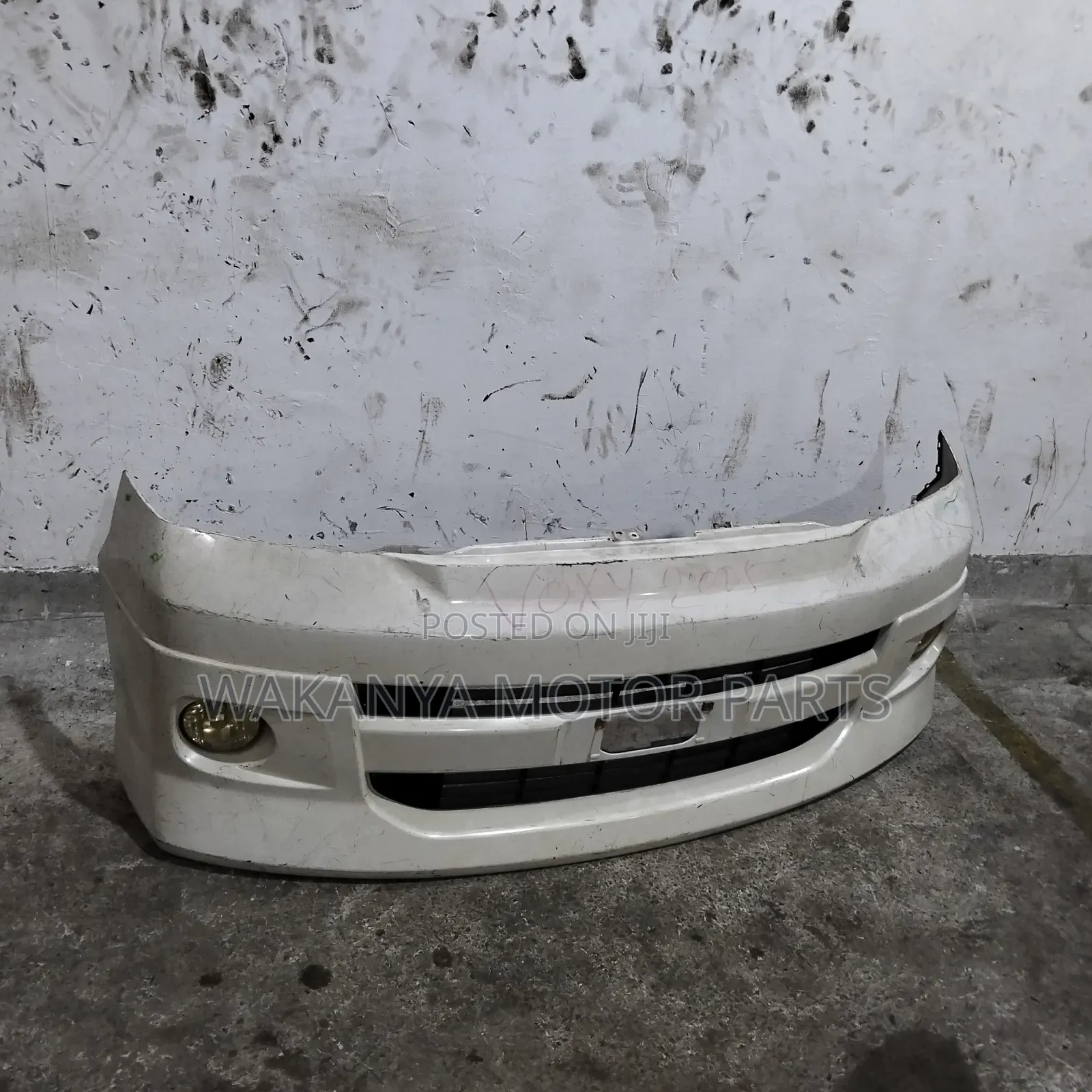 Toyota Voxy Model 2002/2003 Front Bumper With Fog Lamps