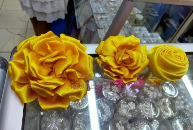 Yellow Ladies Lapel Flowers/Pins - thumbnail 2