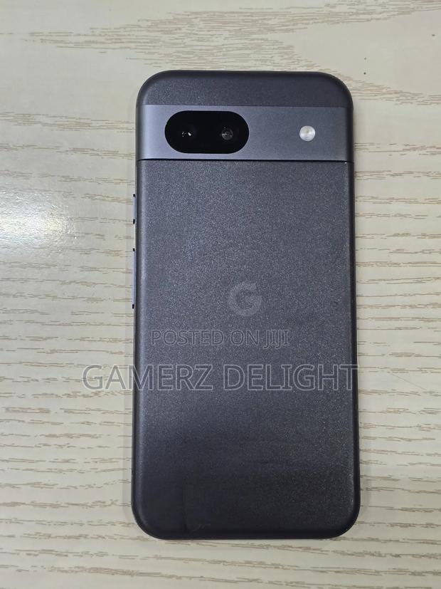 Google Pixel 8a 128 GB Gray - main view