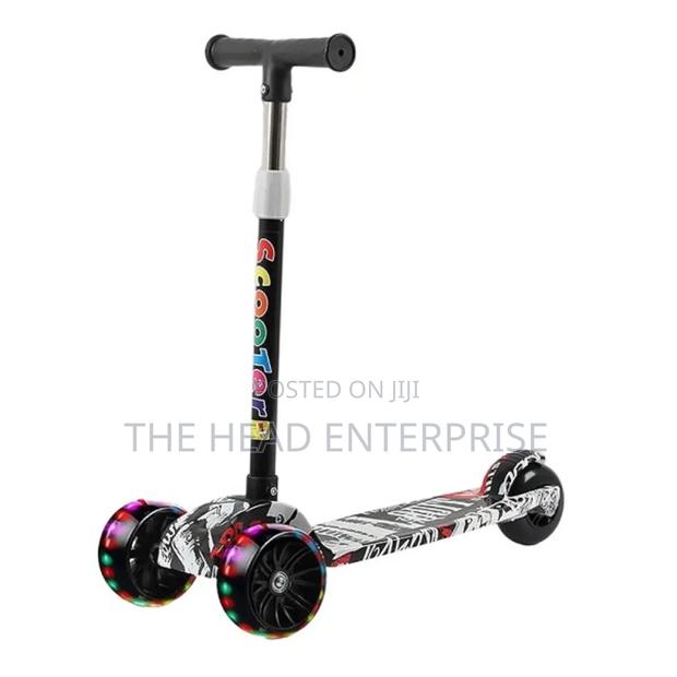 Brandnew New Heavy Duty Kids Foldable and Adjustable Scooter