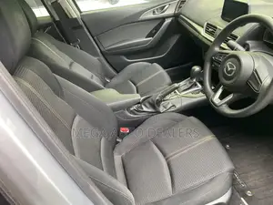 Mazda Axela 2018 Silver