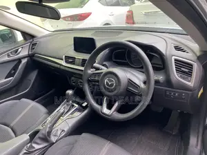Mazda Axela 2018 Silver