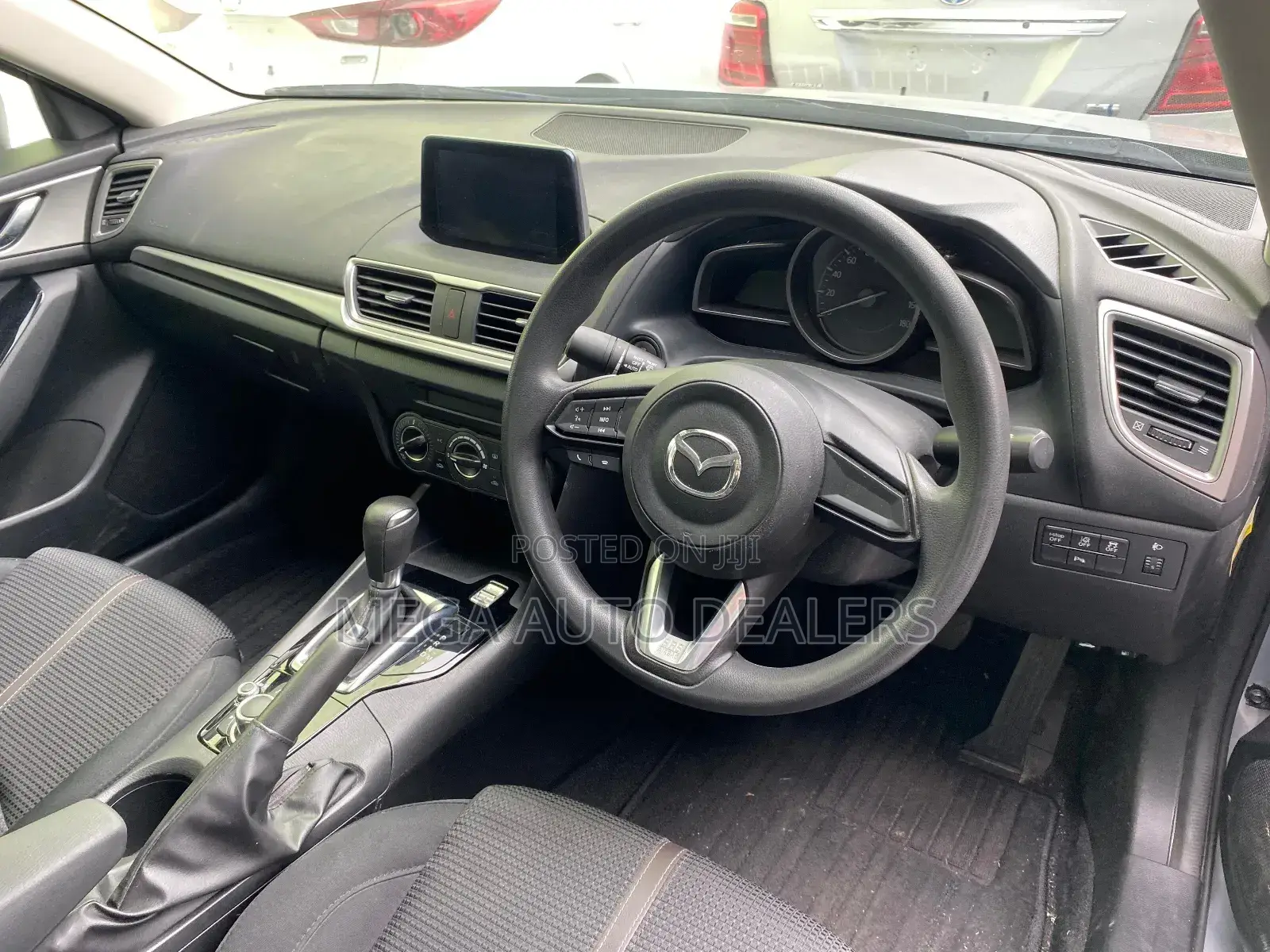 Mazda Axela 2018 Silver