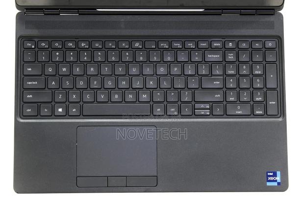 Laptop Dell Precision 7560 64GB Intel Xeon SSD 2T - thumbnail 3