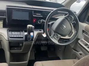 Honda Stepwgn 2018