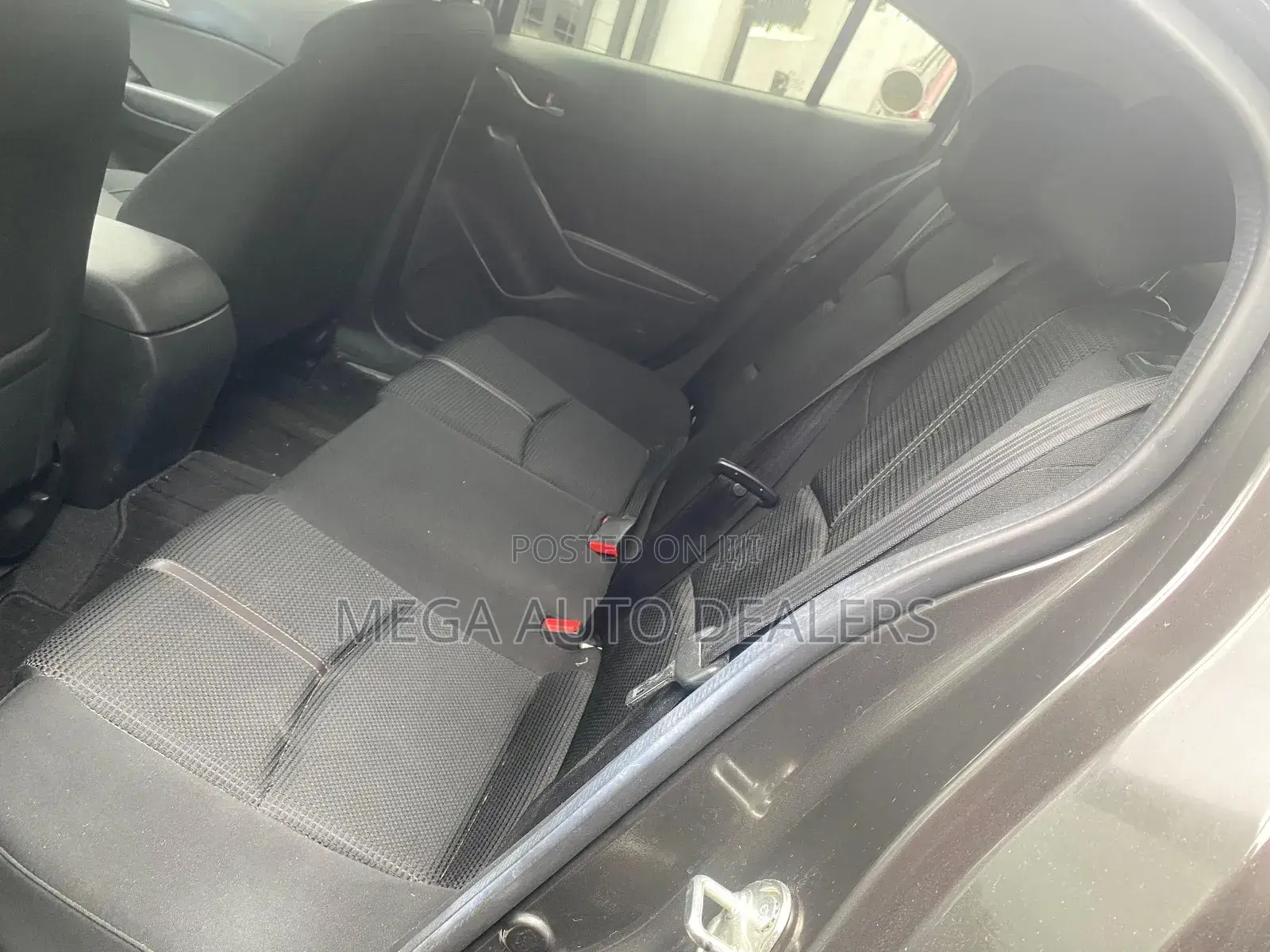 Mazda Axela 2018 Gray