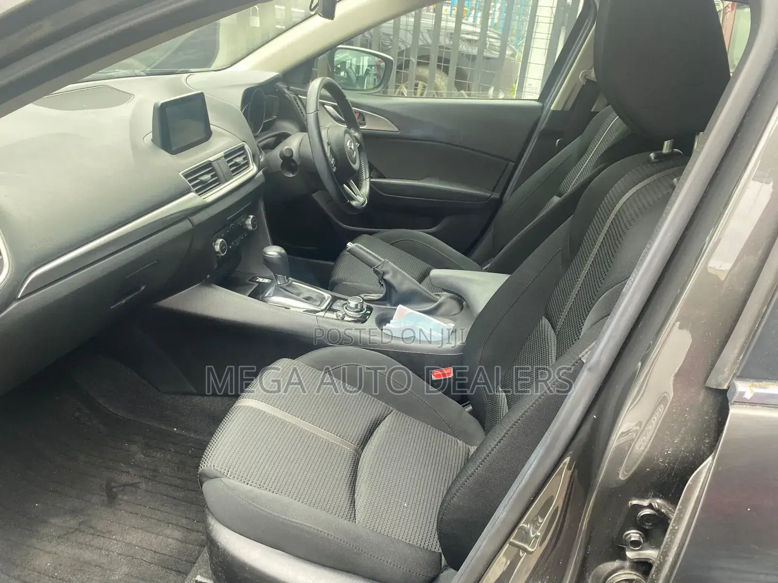 Mazda Axela 2018 Gray