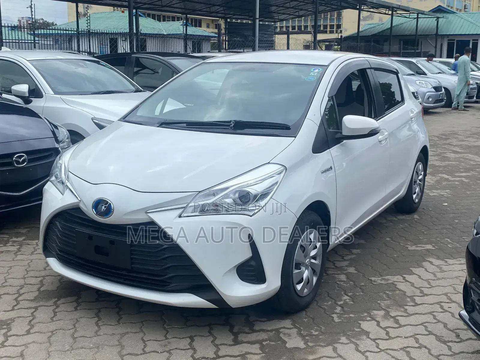 Toyota Vitz 2018 White