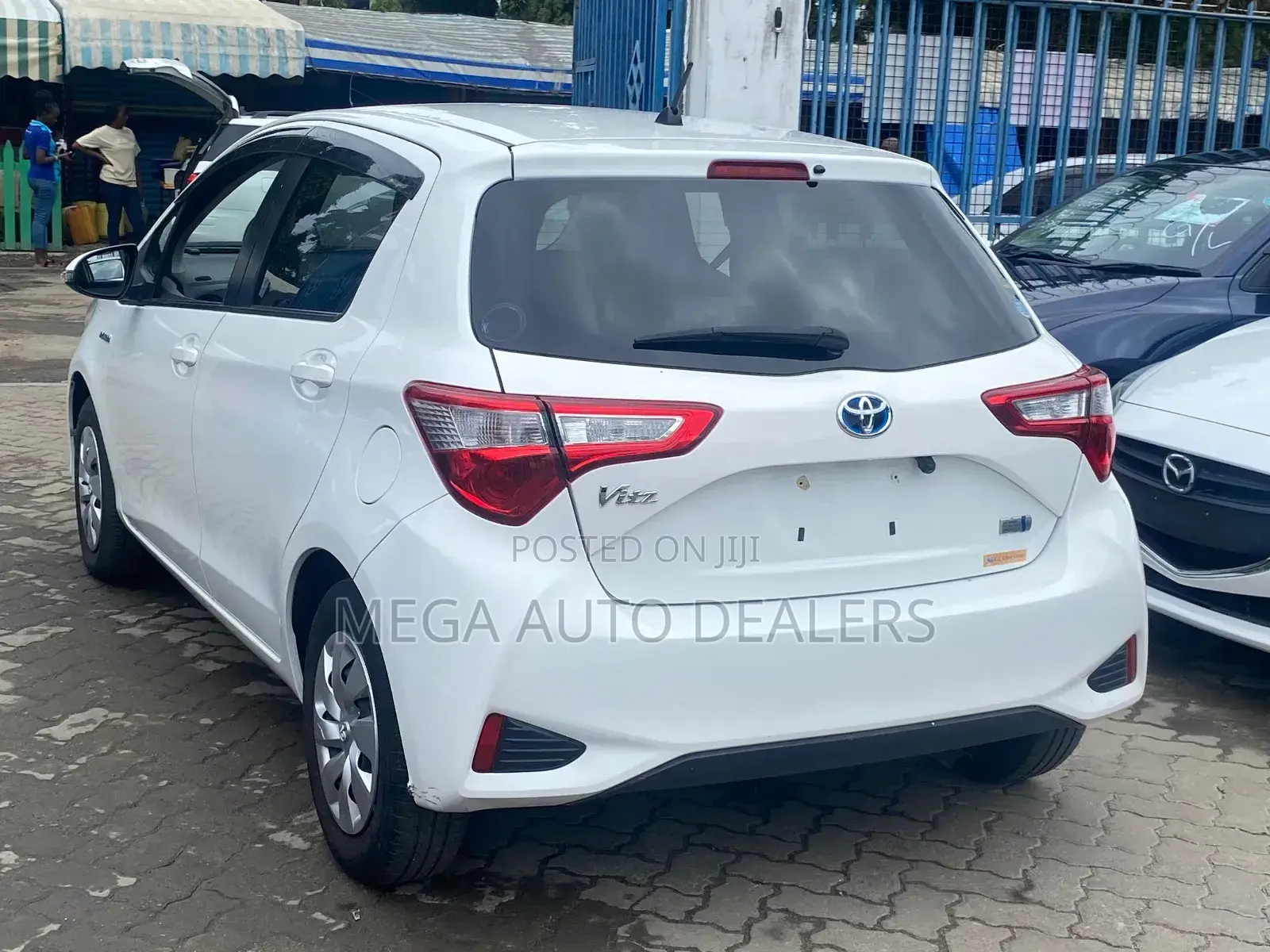 Toyota Vitz 2018 White