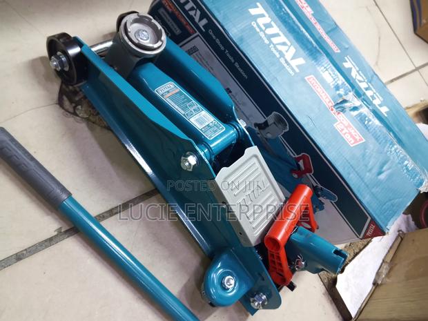 Total 2ton Hydraulic Jack