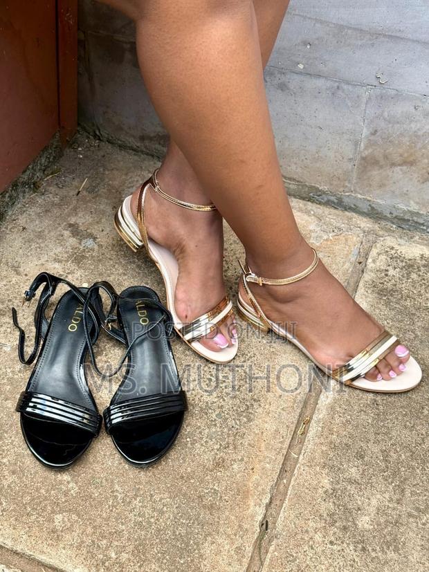 Designer Low Chunky Heels Size 37 38 39 40 41 42 - main view