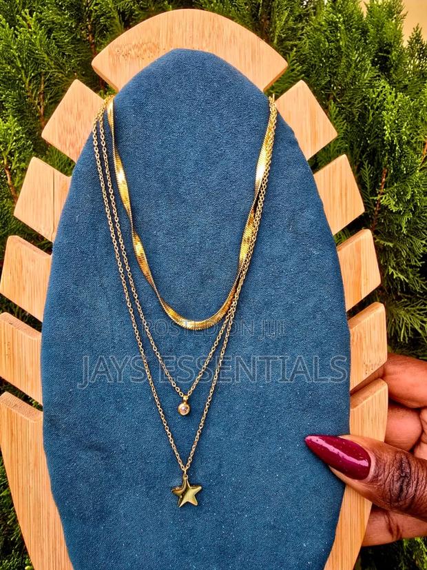 Elevate Your Style With Our Layered Necklaces - thumbnail 15