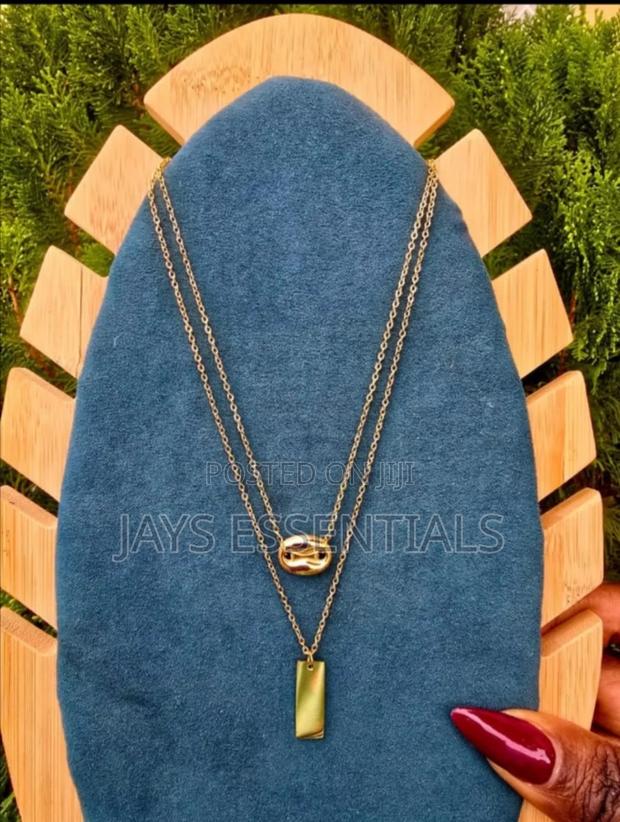 Elevate Your Style With Our Layered Necklaces - thumbnail 16