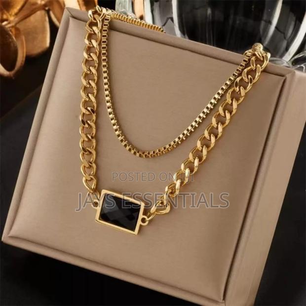 Elevate Your Style With Our Layered Necklaces - thumbnail 17