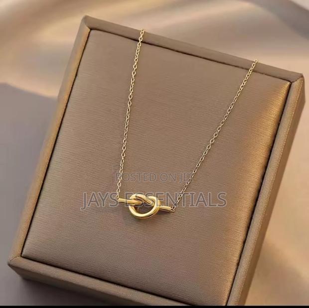 Necklaces That Suit Every Occasion - thumbnail 5