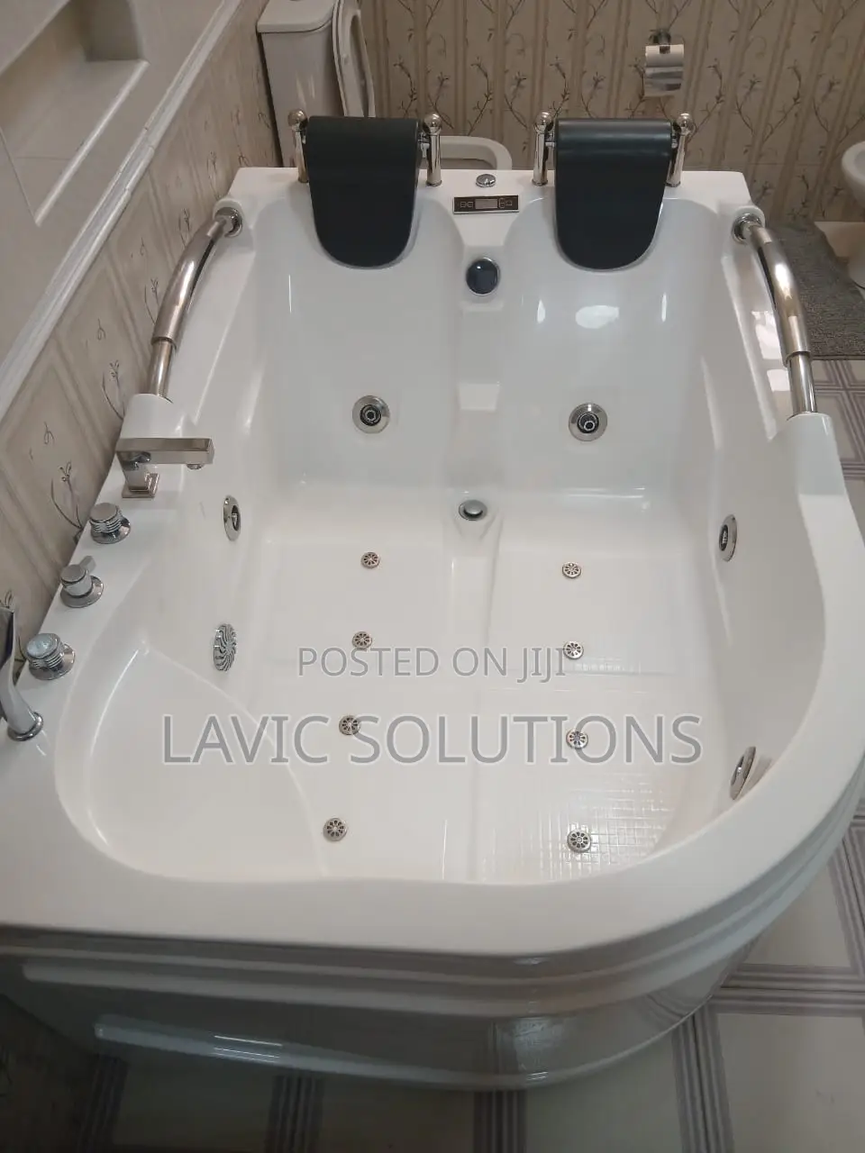 Modern Jaccuzzi