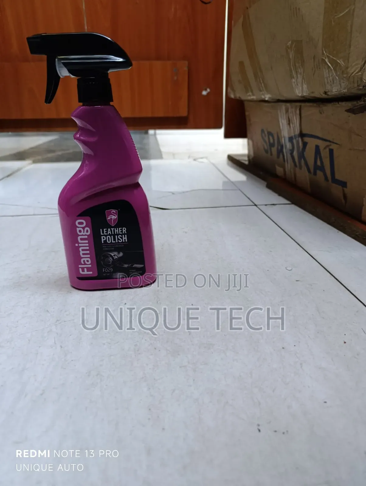 Flamingo Leather Cleaner Polish, Gloss Finish