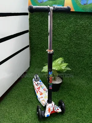 3-Wheels Flash Rider Scooter